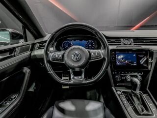Volkswagen Passat R-Line 4motion 2.0 176kW