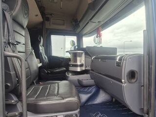 Scania R560 16.0 V8 412kW