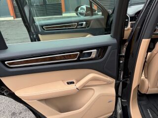 Porsche Cayenne 3.0 340кВ
