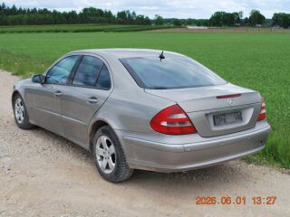 Mercedes-Benz E 240 4matic 2.6 v6 130kW