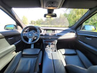 BMW 550 GT M-pakett 4.4 V8 330kW