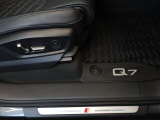 Audi Q7 S Line Quattro 50 TDI V6 3.0 V6 210kW