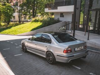 BMW M5 LIM 5.0 S62 294kW