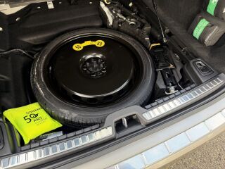 Volvo V90 Cross Country Intelli Safe Pro AWD Luxury MY22 2.0 B5 KERS MILD Kerghübriid 183kW