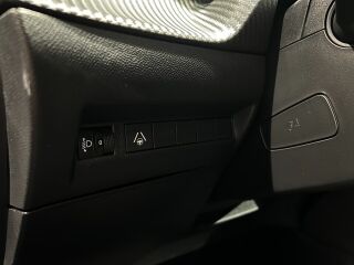 Peugeot 2008 Allure PureTech 130 AT8 1.2 96kW