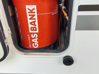 Giottiline 937 2.2 121kW