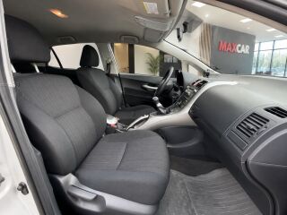 Toyota Auris 1.6 91kW