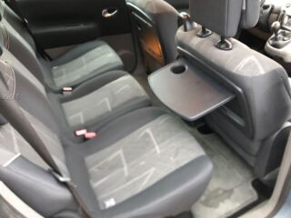 Renault Grand Scenic 2.0 16V 98кВ
