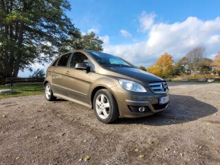 Mercedes-Benz B 180 2.0 80kW