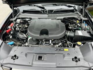 Land Rover Defender D250 X-DYNAMIC SE 183kW