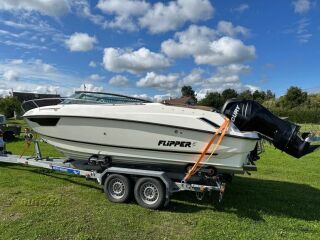Flipper 670 DC Mercury Verado 200H 149kW