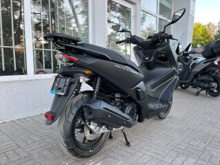 Kymco Skytown 125 kohvriga