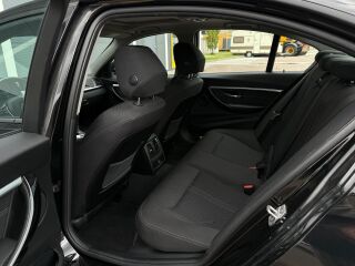 BMW 330 Facelift iPerformance 2.0 135kW