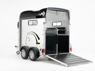 Cheval Liberte Gold 3+SADULARUUM BLACK EDITION