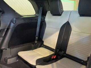 Land Rover Discovery R-Dynamic 3.0 MHEV 221kW