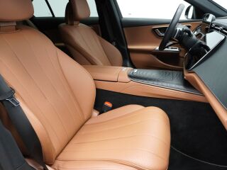 Mercedes-Benz E 200 4Matic AMG Line Night pack 2.0 150кВ