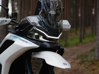 CFMOTO 1000MT-X 83кВ
