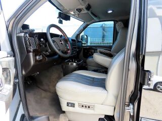 GMC Savana 1500 Explorer Limited SE Conversion Van 5.3 V8 310hp