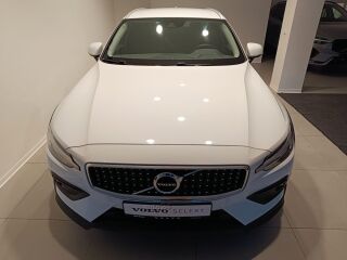 Volvo V60 Cross Country AWD B4 KERS 2.0 145kW