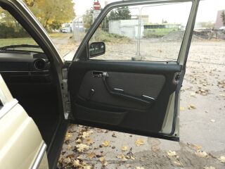 Mercedes-Benz 230 2.3 R4 100kW