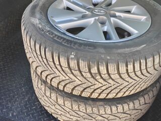 Toyota Auris 1.8 73кВ