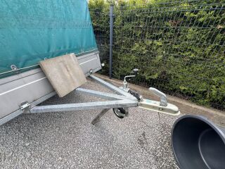 Rydwan A750 750kg tenthaagis