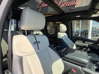 Ford F-150 Lightning Platinum Extended Range SuperCrew