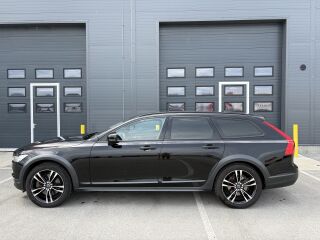 Volvo V90 Cross Country D4  AWD 2.0 140кВ