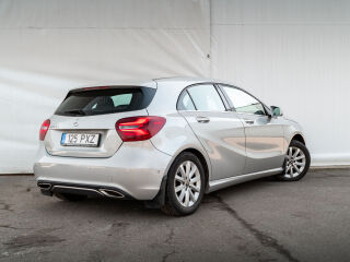 Mercedes-Benz A 180 1.5 80kW