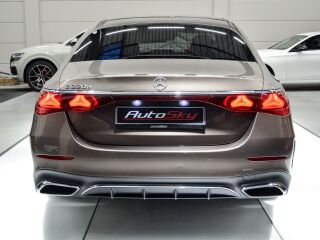 Mercedes-Benz E 220 d AMG-Line 2.0 145kW