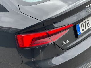 Audi A5 S-Line 2.0 TDI 140кВ