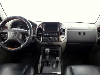 Mitsubishi Pajero Luxury ATM 3.2 DI-D 121kW