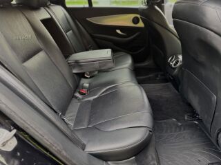 Mercedes-Benz E 220 2.0 R4 143kW