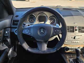 Mercedes-Benz C 63 AMG 6.2 V8 336kW