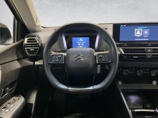 Citroen C4 Shine PureTech 130 1.2 96kW