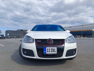 Volkswagen Golf GTI 2.0 147kW