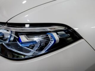 BMW X7 Individual-Sky lounge-M Paket 3.0 250kW
