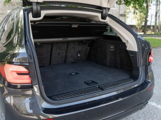 BMW 520 BMW 520d Touring G31 LCI Facelift Pano Hi Fi 2.0 R4 B47 TwinPower TDI 140kW