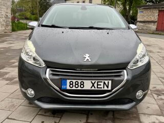 Peugeot 208 Luxury 1.2 60kW