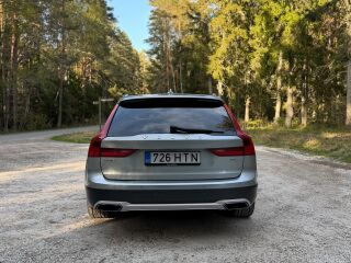 Volvo V90 Cross Country 2.0 173kW