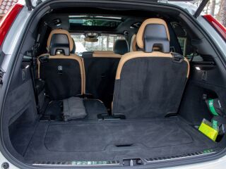 Volvo XC90 7s MY24 Ultimate Bright Xenium Intelli PRO Wn 2.0 B5 KERS MHEV Kerghübriid 183kW