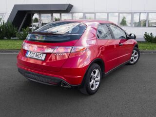 Honda Civic 1.8 103kW