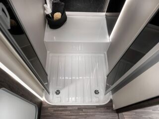 Mobilvetta KEA KOMPAKT 55 - TRUMA DIESEL - LiFePo4 - SOLAR 2.2 R4 MULTIJET 3  EURO 6E 103kW