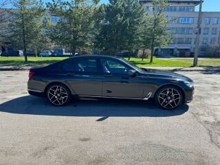 BMW 730 3.0 195кВ