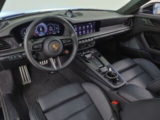 Porsche 911 Carrera 4 GTS Coupe T-Hybrid 398kW