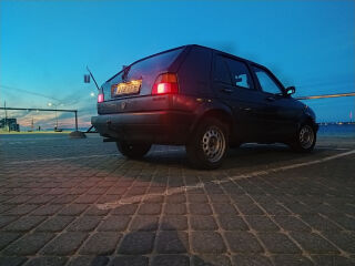 Volkswagen Golf 1.6 51кВ
