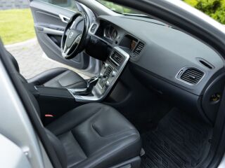 Volvo V60 Elegance Facelift Line 2.0 133kW