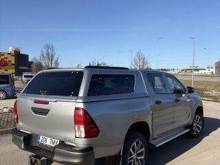 Toyota Hilux 2.4 110kW