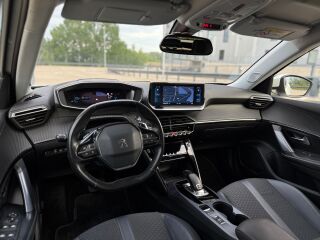 Peugeot 2008 Allure Pack Plus 1.2 PureTech 96kW