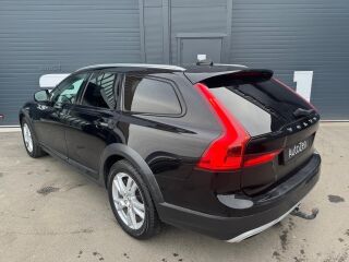 Volvo V90 Cross Country 2.0 140kW